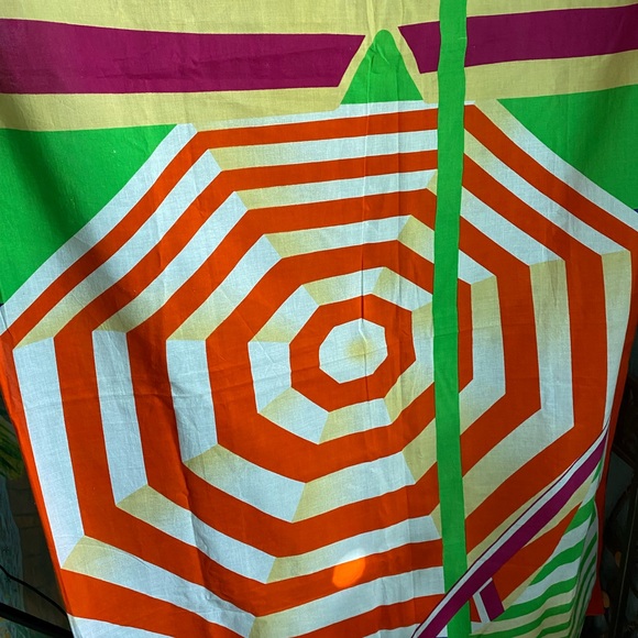 Tablecloth wall hanging Michael Kors NWOT - Picture 3 of 6